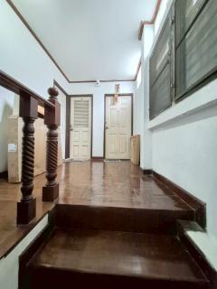 ขายอพาร์ทเม้นต์ 4 ชั้น ผู้เช่าเต็ม ย่านรัชดา-ห้วยขวาง แหล่งธุรกิจที่อยู่อาศัย-202511012219311762010371110.jpg