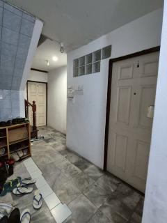 ขายอพาร์ทเม้นต์ 4 ชั้น ผู้เช่าเต็ม ย่านรัชดา-ห้วยขวาง แหล่งธุรกิจที่อยู่อาศัย-202511012219321762010372154.jpg