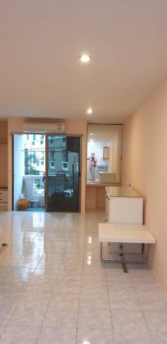 ให้เช่า คอนโด บดินทร์ สวีทโฮม คอนโดมิเนียม 35 ตรม ใกล้โรงเรียนบดินทร์เดชา