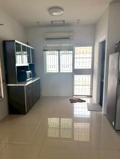 ขาย ทาวน์โฮม HS080 หลังมุม ติดสวน อารมณ์บ้านเดี่ยว บ้านบึง ชลบุรี ไลท์ โฮมทาว์น 132 ตรม 43.4 ตรว ทำเลดี ราคาถูก ใกล้ QMB โลตัส บิ๊กซี แมคโคร-202511021443101762069390681.jpg