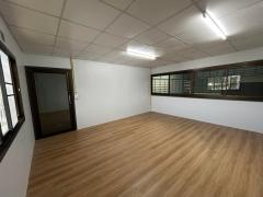 ให้เช่าโกดัง ย่านสวนหลวง เหมาะสร้างธุระกิจ-202511021511241762071084884.jpg