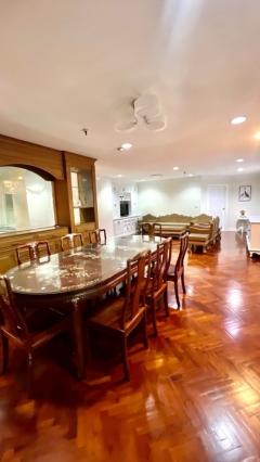 ให้เช่า คอนโด โมเดอร์น ทาวน์ 203 ตรม. 3นอน 3น้ำ ชั้น9 วิวโล่ง ใกล้btsเอกมัย ทองหล่อ