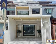 ทาวน์เฮ้าส์รสสุคนธ์ บางใหญ่ พร้อมอยู่