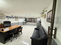 ขายอาคารพาณิชย์ 2 ห้องติด (4 ชั้นครึ่ง) ทำเล “คูเมืองเชียงใหม่” (ขายต่ำกว่าราคาประเมิน) ถนนมณีนพรัตน์-202511031552081762159928796.jpg