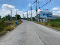 ขายที่ดินสวย เหมาะสำหรับ สร้างเพื่ออยู่อาศัย หรือเพื่อการลงทุนในอนาคต ด้านติดถนน ด้านหลังติดคลองตาชม-202511031636241762162584234.jpg