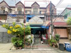 ถูกกว่าหลังอื่น เหลืองบไว้รีโนเวท!!! ขายทาวน์โฮม โครงการหมู่บ้านทองภูมิวิลล่า บ้าน 3 ชั้น 3 ห้องนอน โครงสร้างแข็งแรง ราคาดีสุดๆ!