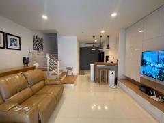 ให้เช่าทาวน์โฮม 3 ชั้น หมู่บ้านบ้านกลางเมืองสุขสวัสดิ์ 3 ห้องนอน 3 ห้องน้ำ พื้นที่ใช้สอย 166 ตร.ม. ไม่อนุญาตให้เลี้ยงสัตว์ ใกล้เซ็นทรัล พระราม 3-202511041158051762232285739.jpg