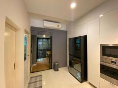 ให้เช่าทาวน์โฮม 3 ชั้น หมู่บ้านบ้านกลางเมืองสุขสวัสดิ์ 3 ห้องนอน 3 ห้องน้ำ พื้นที่ใช้สอย 166 ตร.ม. ไม่อนุญาตให้เลี้ยงสัตว์ ใกล้เซ็นทรัล พระราม 3-202511041158071762232287777.jpg