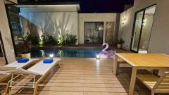 CM40 ให้เช่า/ขาย พูลวิลล่า 8 หลัง + 1 ร้านอาหาร เดินลงทะเลได้ ติดปราสาทสัจธรรม เหมาะสำหรับนักลงทุน ที่ต้องการทำพูลวิลล่า Cafe Restaurant.-202511041638021762249082790.jpg