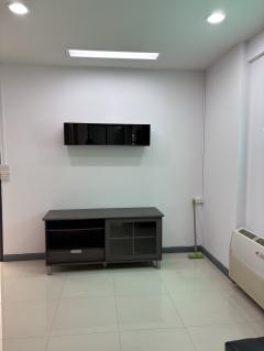 เช่า25,000 บ้านทาว์นเฮ้าส์ 3ชั้น  พร้อมเฟอร์ ถนนสาทรกัลปพฤกษ์ แยกกำนัลแม้น-202511042039521762263592292.jpg