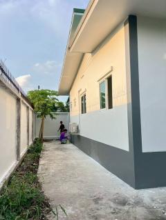 โครงการสวนแก้วคลอง11ปทุมธานี200ตรว.พร้อมบ้าน2790000ใกล้ป่าคลอง11 1กมคอนกรีตกว้าง10ม.สาธารญปโภคครบครันตลาดเจริญกัลป์4.5กม.รพหนองเสือ6กม.3ห้องนอน2ห้องน้ำ1ห้องครัวแถมเเอร์2เครื่อง-202511052225171762356317449.jpg