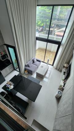 ขายทาวน์โฮม 3ชั้นครึ่ง เพดานห้องนั่งเล่นสูง 6 ม. มีสวนหลังบ้าน “ออเธน ลาดพร้าว-นาคนิวาส” เขตลาดพร้าว กรุงเทพ-202511061351271762411887372.jpg