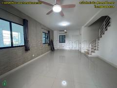 ทาวน์โฮม 3 ชั้น หลังมุม เดอะคอนเนค อัพ 3 ลาดพร้าว 126 （The Connect Up 3, Ladprao 126）ใกล้เดอะมอลล์บางกะปิ MRT สีเหลือง ลาดพร้าว 101-202511061802211762426941706.jpg