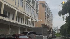 ขายอาคารพาณิชย์ใหม่ 4 ชั้นครึ่ง (มีชั้นลอย) ติดถนนเศรษฐกิจ 1 – คลองมะเดื่อ อำเภอกระทุ่มแบน จังหวัดสมุทรสาคร-202511062127221762439242439.jpg