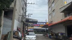 ขายอาคารพาณิชย์ใหม่ 4 ชั้นครึ่ง (มีชั้นลอย) ติดถนนเศรษฐกิจ 1 – คลองมะเดื่อ อำเภอกระทุ่มแบน จังหวัดสมุทรสาคร-202511062127251762439245647.jpg