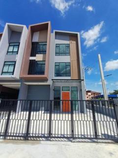 ให้เช่าโกดังพร้อมออฟฟิศ450ตร.ม.หลังม