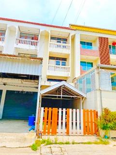 ถ. สายไหม-สุขาภิบาล5  รร. สารสาสน์สายไหม 1.2 กม. ให้เช่าอาคารพาณิชย์ 3.5ชั้น 22 ตร.วา. 265ตร.ม. 3นอน 3น้ำ  สายไหม อเวนิว 1.5 กม.