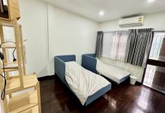 ให้เช่าทาวน์เฮ้าส์​ หมู่บ้านฝนทองนิเวศน์​ 33 ตร.ว​ 2​ ชั้น​ 5 นอน​ 4 น้ำ​ ใกล้​ BTS​ พหลโยธิน​ 59-202511081130181762576218968.jpg