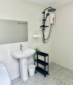 ให้เช่าทาวน์เฮ้าส์​ หมู่บ้านฝนทองนิเวศน์​ 33 ตร.ว​ 2​ ชั้น​ 5 นอน​ 4 น้ำ​ ใกล้​ BTS​ พหลโยธิน​ 59-202511081130241762576224201.jpg