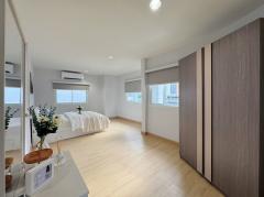 NG030 ให้เช่าบ้านรีโนเวทใหม่ พร้อม PoolVilla ส่วนตัว ใกล้ MRTสุทธิสาร 5 นอน 4 น้ำ-202511091445401762674340789.jpg