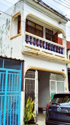 รร.เลิศหล้านานาชาติ 900 ม.เพชรเกษม 102-108 ให้เช่าทาวน์เฮ้าส์ 2 ชั้น 3นอน 2 น้ำ ทำเลชุมชน ตลาดการค้าหนองแขม 1.5 กม.พุทธมณฑล สาย 3 