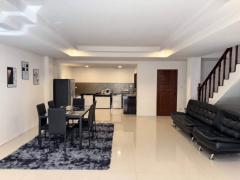 NTG193 ให้เช่า ทาวน์โฮม ทองหล่อ คลาสสิคโฮม  ทองหล่อ 25 เลี้ยงสัตว์ได้