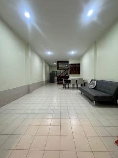 RM684 ให้เช่า ทาวน์โฮม ลาดพร้าว64  มี Lotus , Big-C , seven และตลาดสำหรับซื้อกับข้าว ใกล้ปากซอยลาดพร้าว 64-202511120334201762893260107.jpg