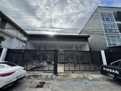 ให้เช่า ออฟฟิศ ซอยปุณณวิถี 29 ถนนสุขุมวิท 101 พื้นที่ 332 ตรม 100 ตรว ใกล้ BTS ปุณณวิถี