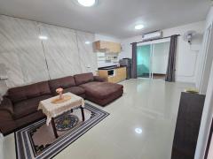 ให้เช่า ทาวน์โฮม M1192 พลีโน่ ศรีนครินทร์ 85 ตรม 18.3 ตรว