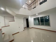 ขาย ทาวน์โฮมรีโนเวท 3.59 ลบ. เออเบิร์น สุขสวัสดิ์70 หน้าบ้านไม่ชนใคร-202511121316061762928166266.jpg