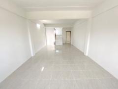 ขาย/ให้เช่า อาคารพาณิชย์ 3 ชั้นครึ่ง ทำเลทอง ท่าสะอ้าน บางปะกง ฉะเชิงเทรา-202511121435231762932923175.jpg