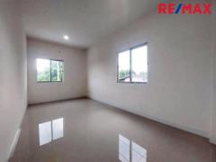 ขายตึกแถว 2 ชั้น เมืองนครปฐม ใกล้สำนักงานประกันสังคม สภาพใหม่-202511131633011763026381911.jpg