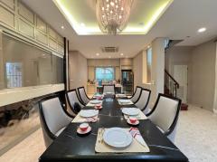 ขาย บ้านเดี่ยว 3 ชั้น แกรนด์ บางกอก บูเลอวาร์ด รัชดา - รามอินทรา 2 487 ตรม 95 ตรว ตกแต่งตามหลักฮวงจุ้ย ใกล้สระว่ายน้ำ หน้าโครงการ-202511131831581763033518367.jpg