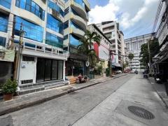 RS196 เช่า พื้้นที่ ชั้น 1 และชั้นลอย อาคารพาณิชย์ รีโนเวทใหม่ ใกล้มหาวิทยาลัยหอการค้าไทย ทำเลดี