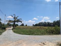 ขายที่ดินติดถนน 3 ด้าน 12-3-71 ไร่ ทำเลทอง ศุขประยูร - พนัสนิคม จ.ชลบุรี โทร 0818213624-202511141040521763091652397.jpg