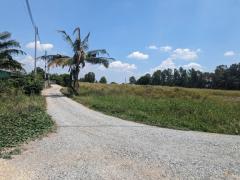 ขายที่ดินติดถนน 3 ด้าน 12-3-71 ไร่ ทำเลทอง ศุขประยูร - พนัสนิคม จ.ชลบุรี โทร 0818213624-202511141040531763091653434.jpg