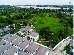 หมู่บ้านภัทรีดา อเวนิว 2 สามโคก ปทุมธานี  รวมพื้นที่กว่า 202.6 ตร.วา / พื้นที่ใช้สอยรวมกว่า 330 ตร.ม.  