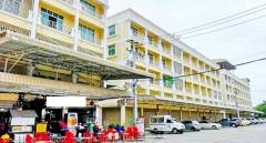 ตลาดสดไอยรา พลาซ่า 2.2กม.ใกล้แมคโครคลองหลวง ให้เช่าอาคารพาณิชย์ 4.5 ชั้น 22ตร.วา. 342ตร.ม. 3นอน 