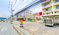 ใกล้แมคโครคลองหลวง ตลาดสดไอยรา ให้เช่าอาคารพาณิชย์ 4.5 ชั้น 20 ตร.วา.พลาซ่า 2.2กม 340 ตร.ม. 3นอน