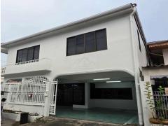 ให้เช่าบ้านเดี่ยว-2-ชั้น-260-ตร.ม.-หมู่บ