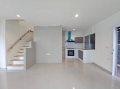 ขาย ทาวน์โฮม หลังมุม บ้านลุมพินี ทาวน์พาร์ค ท่าข้าม-พระราม 2 89 ตรม 18.3 ตรว หน้าบ้านเป็นสวน-202511170002001763312520093.jpg