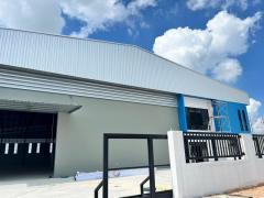 ให้เช่าโกดังใหม่ หนองบอนแดงบ้านบึงชลบุรี  พื้นที่สีเหลือง  2,500 ตร.ม.เดินทางคล่องตัว ใกล้แหล่งนิคมและจุดขนส่ง