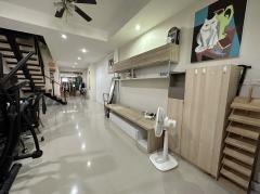 ขายทาวน์โฮม 20 ตรว.ลาดพร้าว 110 แยก 3 ใกล้รถไฟฟ้าสายสีเหลือง สถานีมหาดไทย เขตวังทองหลาง กรุงเทพ-202511181125211763439921887.jpeg