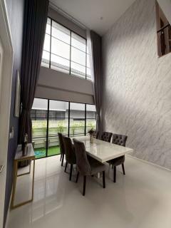 ขายบ้านเดี่ยว Crown Estate - Dulwich Road บ้านใหม่ไม่เคยเข้าอยู่ ตกแต่งสวยเฟอร์ฯครบ ทำเลดีถนนกระทู้–นาเกาะ ใกล้ตัวเมืองภูเก็ต-202511181559081763456348389.jpg