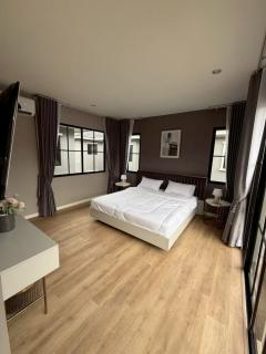 ขายบ้านเดี่ยว Crown Estate - Dulwich Road บ้านใหม่ไม่เคยเข้าอยู่ ตกแต่งสวยเฟอร์ฯครบ ทำเลดีถนนกระทู้–นาเกาะ ใกล้ตัวเมืองภูเก็ต-202511181559081763456348903.jpg