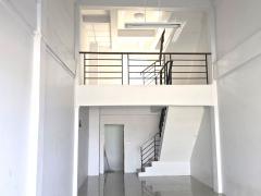 ขายด่วน อาคารพาณิชย์/สำนักงาน 3 ชั้นครึ่ง สามชุก สุพรรณบุรี ราคาถูกมาก ติดถนนใหญ่-202511181925081763468708596.jpg