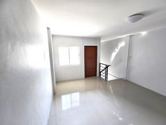 ขายด่วน อาคารพาณิชย์/สำนักงาน 3 ชั้นครึ่ง สามชุก สุพรรณบุรี ราคาถูกมาก ติดถนนใหญ่-202511181925091763468709850.jpg