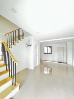 PN655 ให้เช่า ทาวน์โฮม อิเธอร์นิตี้ ทาวน์ พริมโรส วัชรพล ติดถนนสุขาภิบาล 5 เหมาะทำโฮมออฟฟิศ ทิศใต้-202511182113421763475222969.jpg