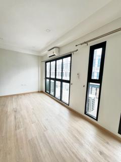 PN655 ให้เช่า ทาวน์โฮม อิเธอร์นิตี้ ทาวน์ พริมโรส วัชรพล ติดถนนสุขาภิบาล 5 เหมาะทำโฮมออฟฟิศ ทิศใต้-202511182113461763475226957.jpg