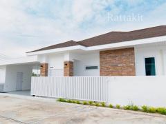 Celessy Hua Hin  Ready-to-Move-In 3-Bedroom Luxury Pool Villa for Sale  Modern Contemporary Design Near Hua Hin Beach